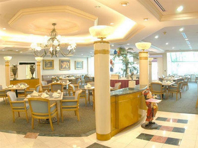 Howard Johnson By Wyndham Fullerton/Anaheim Conference Cntr Dış mekan fotoğraf